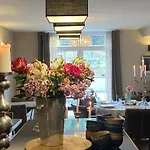 Flora & Fauna (adults Only) فندق