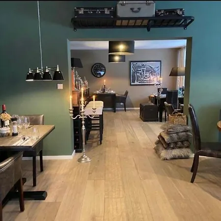 Flora & Fauna (adults Only) Hotell
