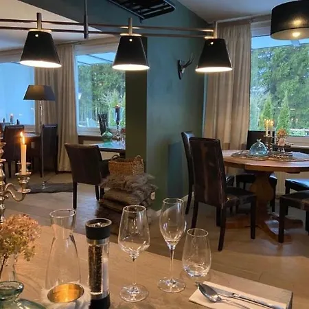 Flora & Fauna (adults Only) 3*