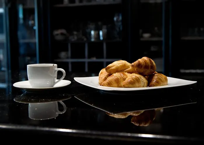 Flora & Fauna (adults Only) Hotell