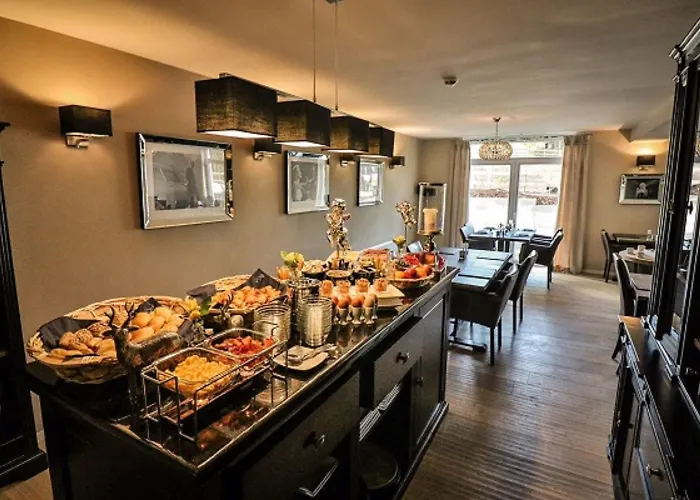 Flora & Fauna (adults Only)