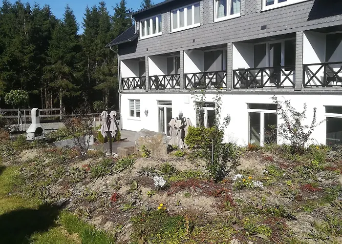 Flora & Fauna (adults Only) 3*